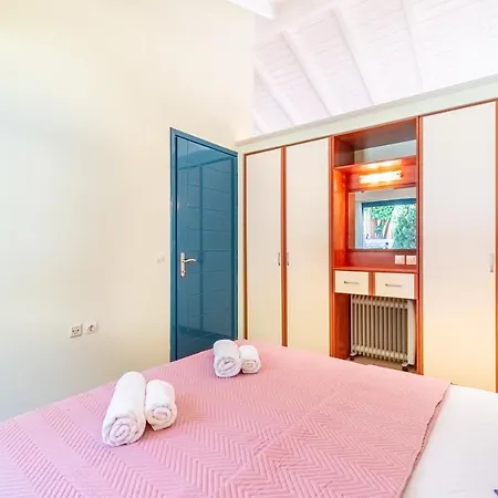 Blue Lagoon Apartment