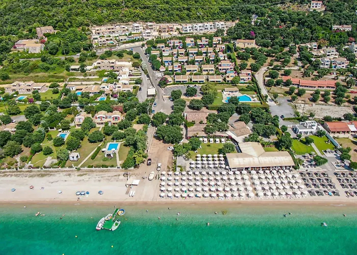 Blue Lagoon Апартаменты *
